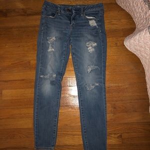 American eagle distressed jeans